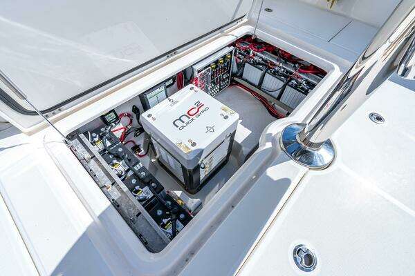 Solace 41CS Yacht For Sale