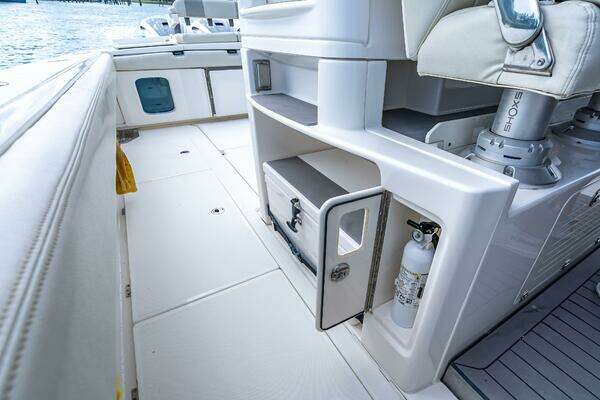 Solace 41CS Yacht For Sale