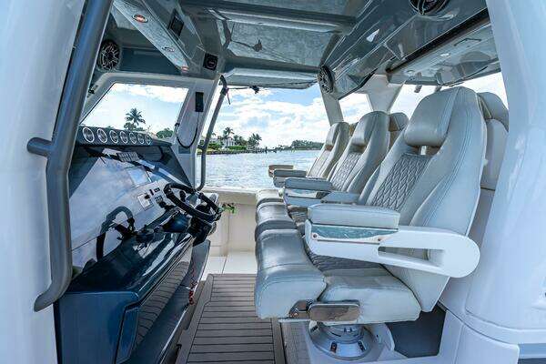 Solace 41CS Yacht For Sale
