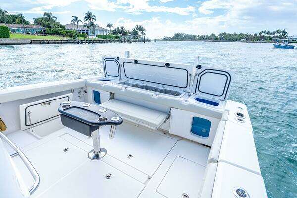 Solace 41CS Yacht For Sale