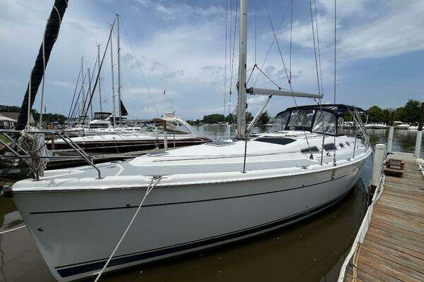 Photo of the 2004 Hunter 41 "Drachenfels"