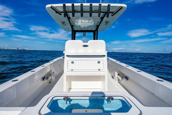 28ft Reef Runner Yacht For Sale