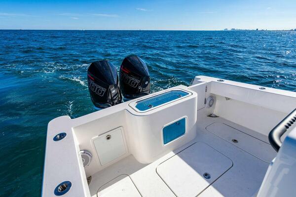 28ft Reef Runner Yacht For Sale