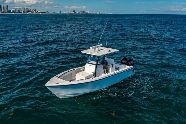 28ft Reef Runner Yacht For Sale