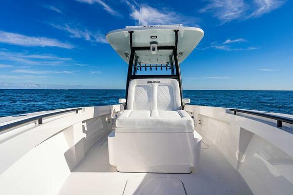 28ft Reef Runner Yacht For Sale