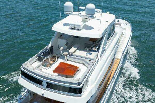 Ocean Alexander 70E Flybridge Yacht For Sale