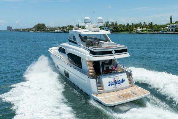 Ocean Alexander 70E Flybridge Yacht For Sale
