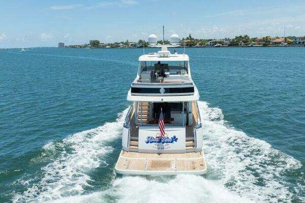 Ocean Alexander 70E Flybridge Yacht For Sale