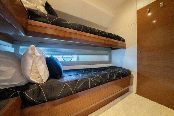 Ocean Alexander 70E Flybridge Yacht For Sale