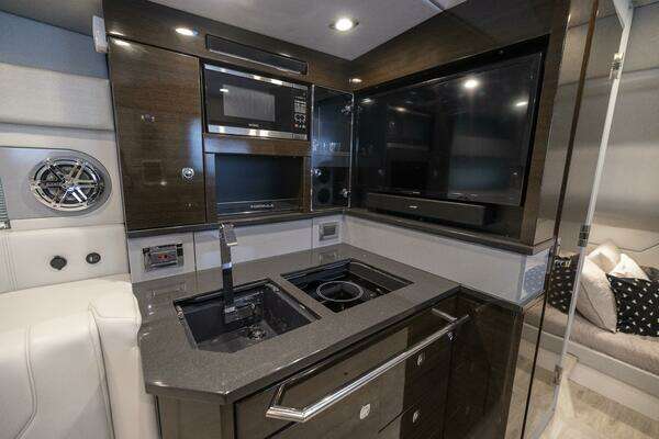Formula  Yacht For Sale