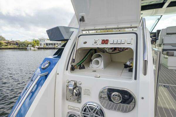Formula  Yacht For Sale