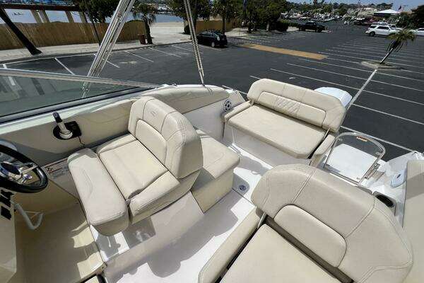 Regal 26 XO Yacht For Sale