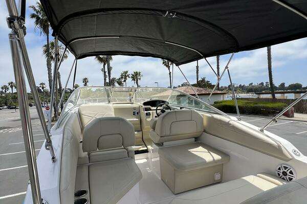 Regal 26 XO Yacht For Sale
