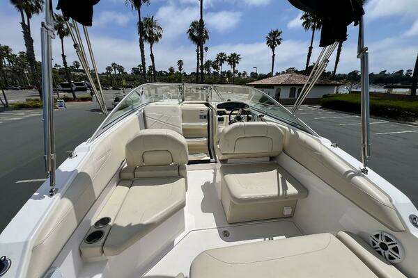 Regal 26 XO Yacht For Sale