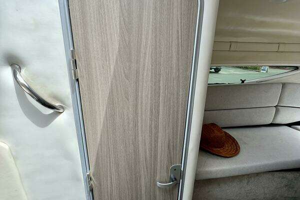 Regal 26 XO Yacht For Sale