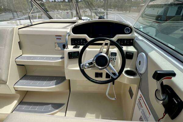 Regal 26 XO Yacht For Sale