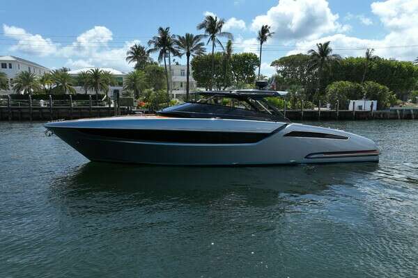 48-ft-Riva-2021-48 Dolceriva-EPICA-Huntington Bay New York United States yacht for sale