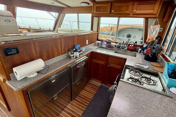 Maine Cat P44 Yacht For Sale