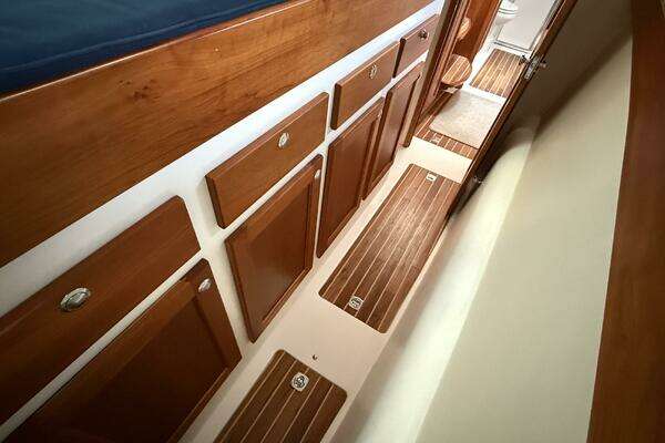 Maine Cat P44 Yacht For Sale