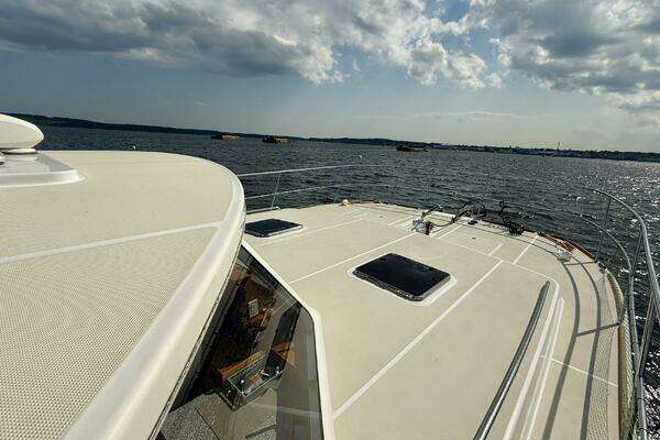 Maine Cat P44 Yacht For Sale