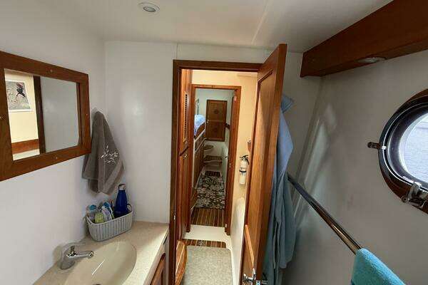 Maine Cat P44 Yacht For Sale