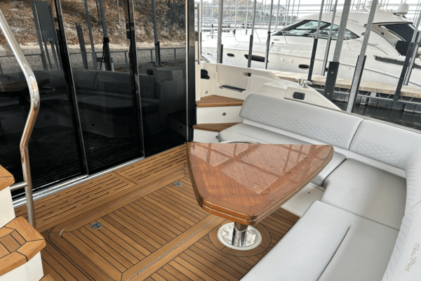 Sea Ray L550 FLY Yacht For Sale
