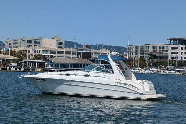 Photo of the 2000 Sea Ray 340 "Miss Adventure"