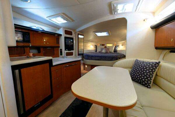 Sea Ray 340 Yacht For Sale