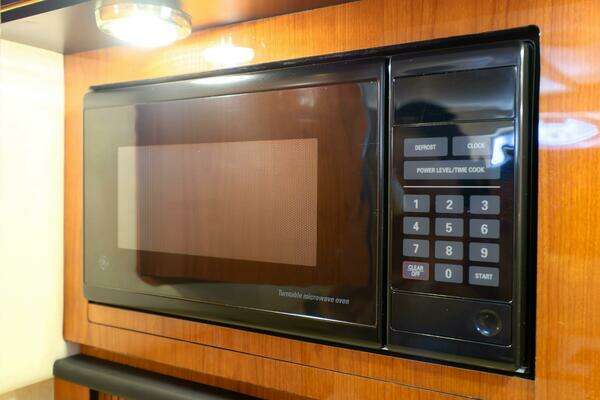Sea Ray 340 Yacht For Sale