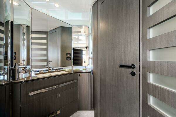 Azimut S7 Yacht For Sale