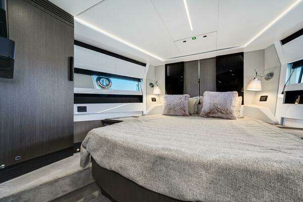Azimut S7 Yacht For Sale