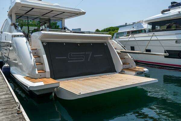 Azimut S7 Yacht For Sale