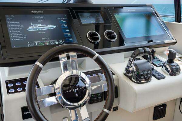 Azimut S7 Yacht For Sale