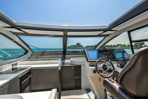 Azimut S7 Yacht For Sale