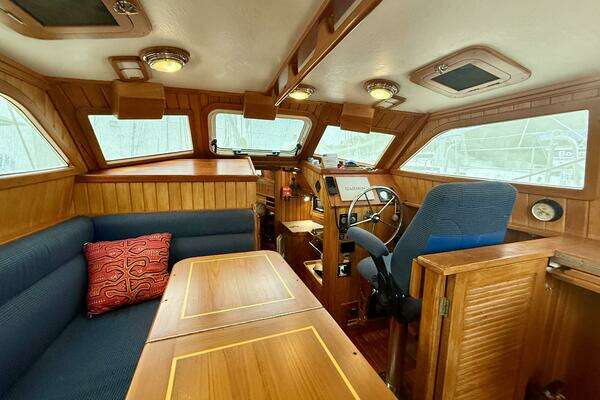 Cabo Rico 42 Pilothouse Yacht For Sale