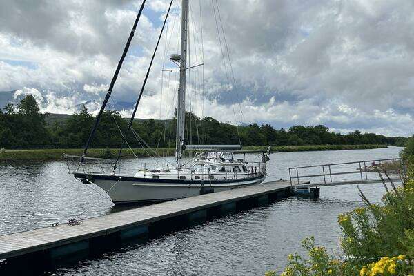 Cabo Rico 42 Pilothouse Yacht For Sale