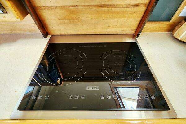 Navigator 4800 Classic Yacht For Sale