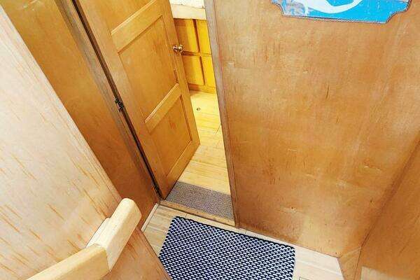 Navigator 4800 Classic Yacht For Sale