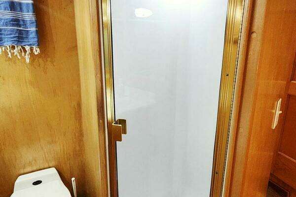 Navigator 4800 Classic Yacht For Sale