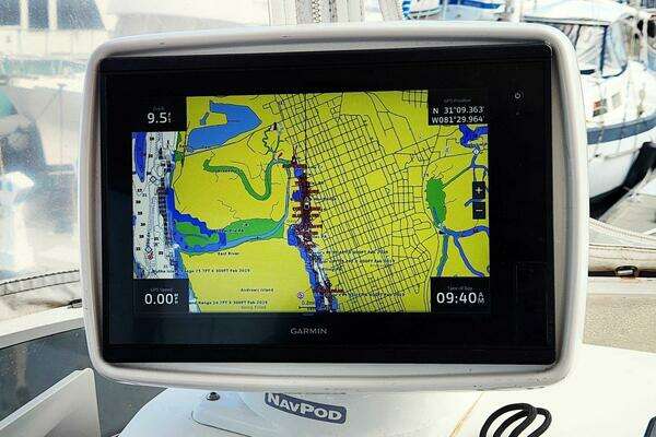 Navigator 4800 Classic Yacht For Sale