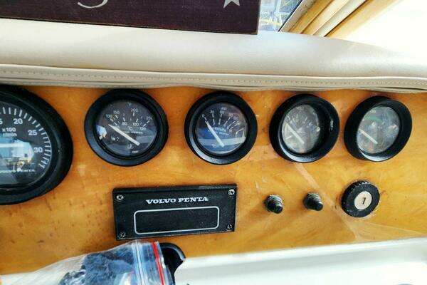 Navigator 4800 Classic Yacht For Sale
