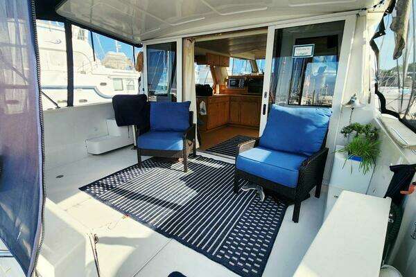 Navigator 4800 Classic Yacht For Sale