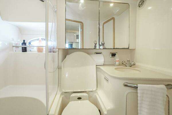 Sea Ray 460 Sundancer Yacht For Sale