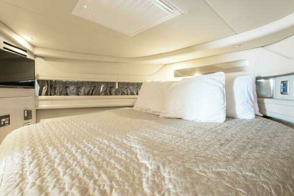 Sea Ray 460 Sundancer Yacht For Sale