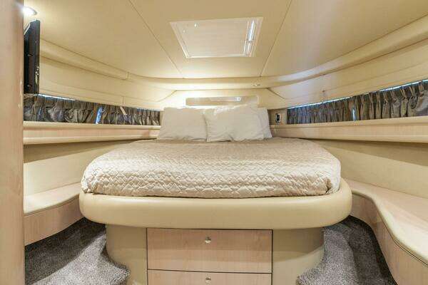 Sea Ray 460 Sundancer Yacht For Sale