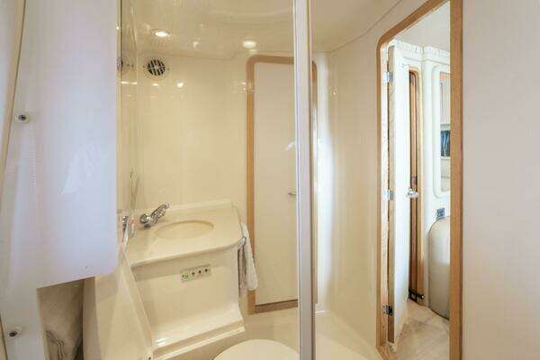 Sea Ray 460 Sundancer Yacht For Sale