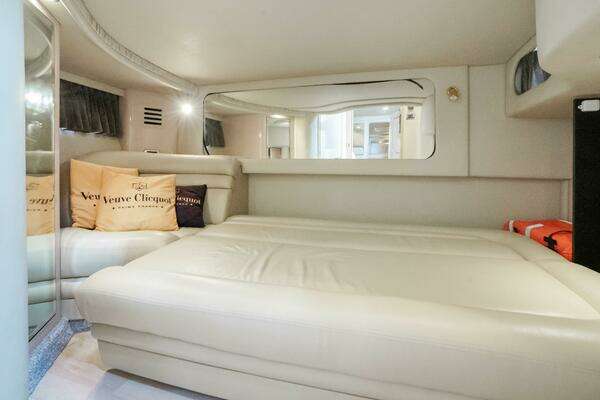Sea Ray 460 Sundancer Yacht For Sale