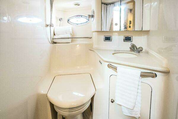Sea Ray 460 Sundancer Yacht For Sale