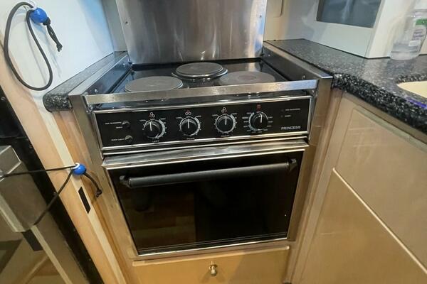 Here  There  and Everywhere 46ft Carver Yacht For Sale