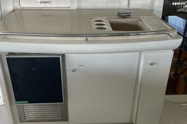 Here  There  and Everywhere 46ft Carver Yacht For Sale